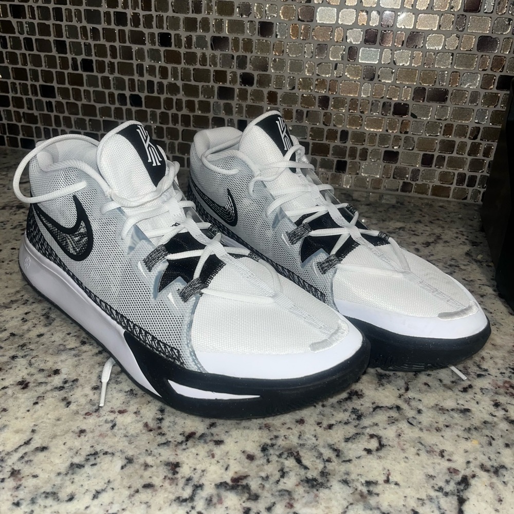 Men’s Nike basketball shoes
